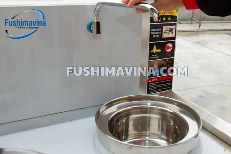 bầu nước tiện lợi sử dụng