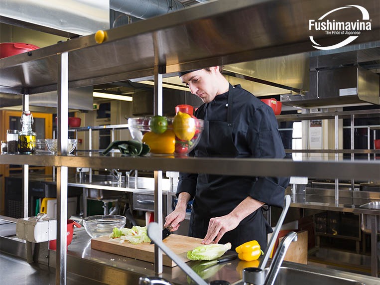 giá kệ inox tủ inox tạo không gian lưu trữ hiệu quả