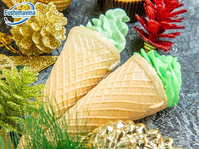 kem tươi ốc quế vị matcha với màu xanh matcha mát mắt