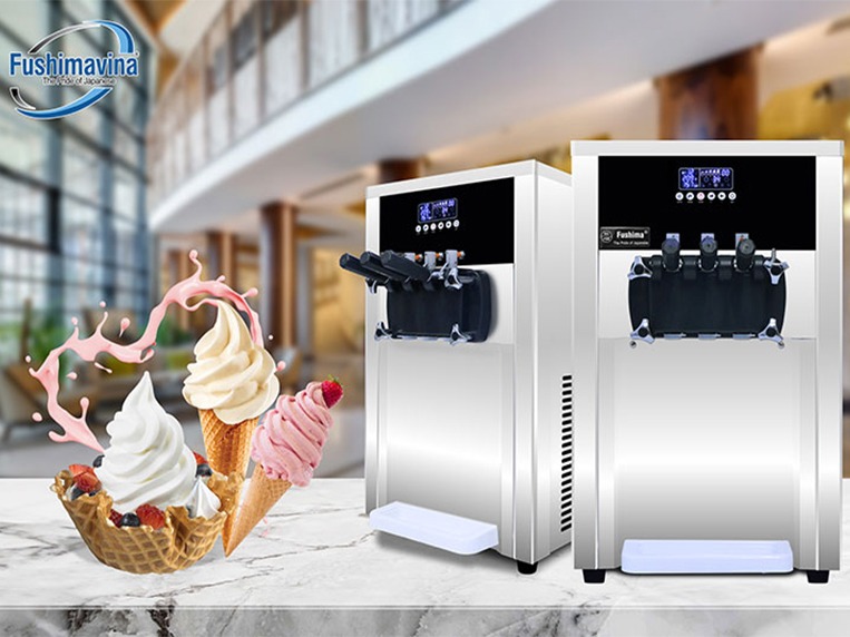 chuẩn bị nguyên liệu làm kem siêu tốc bằng máy làm kem