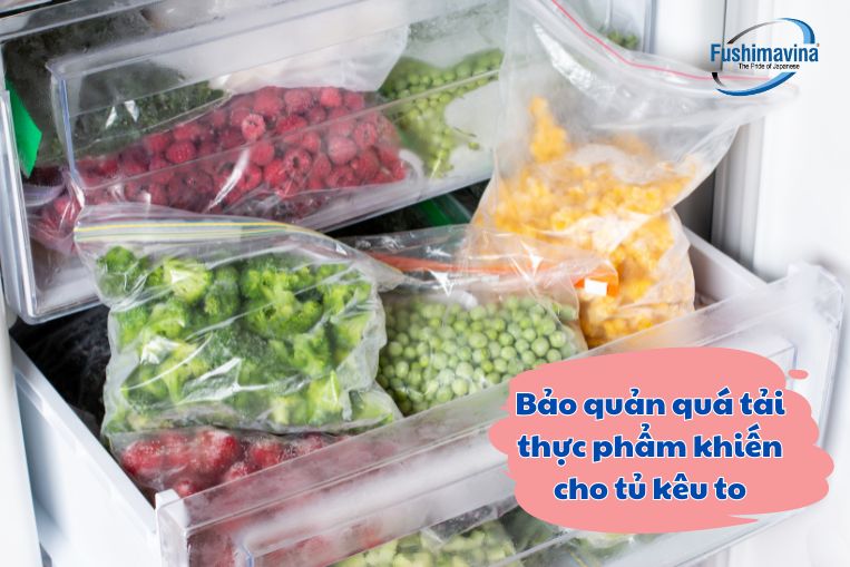 Do tủ đang bị quá tải lượng thực phẩm bảo quản